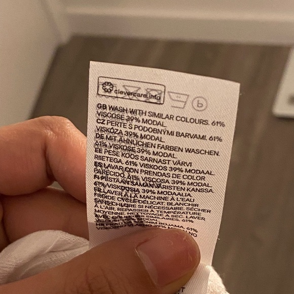 H&M Beautiful Top - Picture 5 of 5